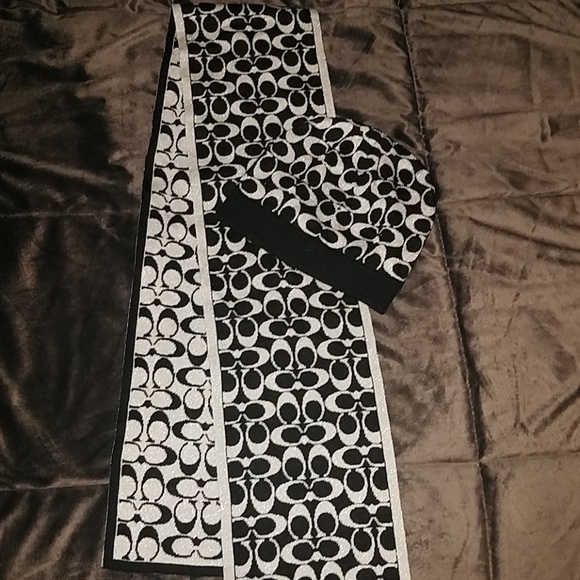 coach hat and scarf set